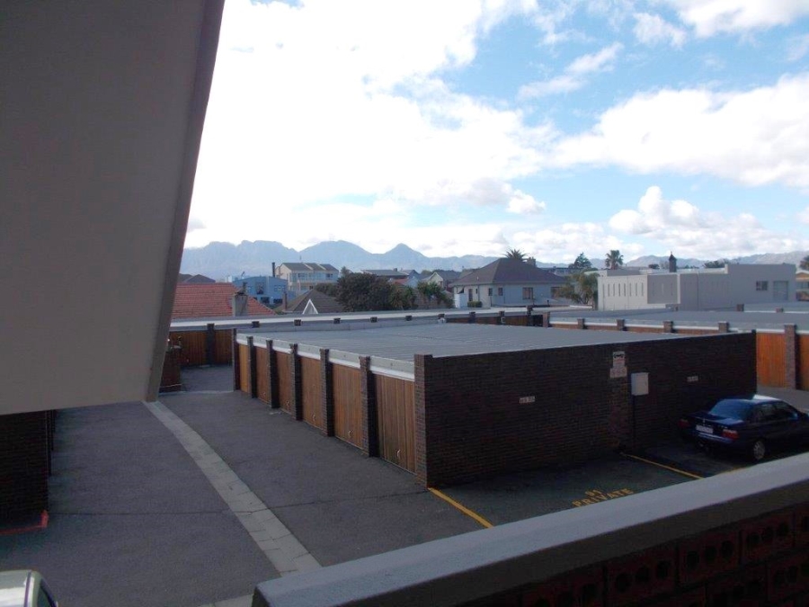 To Let 2 Bedroom Property for Rent in Strand North Western Cape